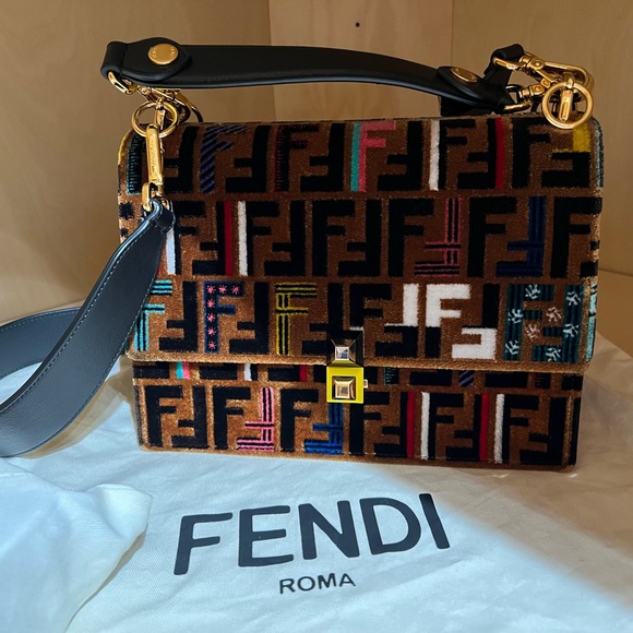 FENDI 
Velvet Vitello Dolce Fun Fair Kan I Shoulder Bag Tobacco Multicolor Black - Picture 8 of 11